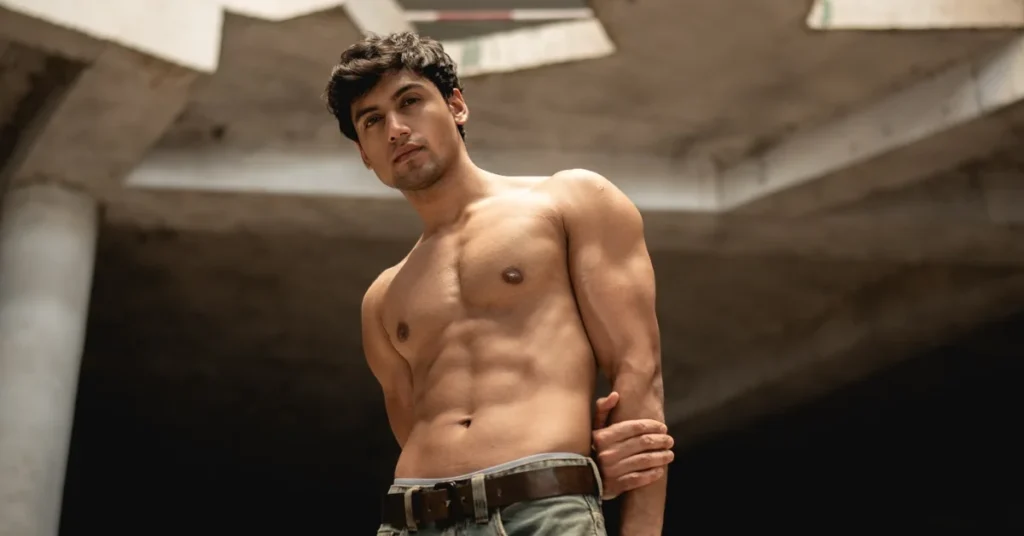 How old is Mohak Narang? Age and birthday